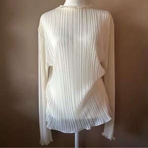 Elegant Set of 2 Pleated Women's Topshop Tops Black and Cream